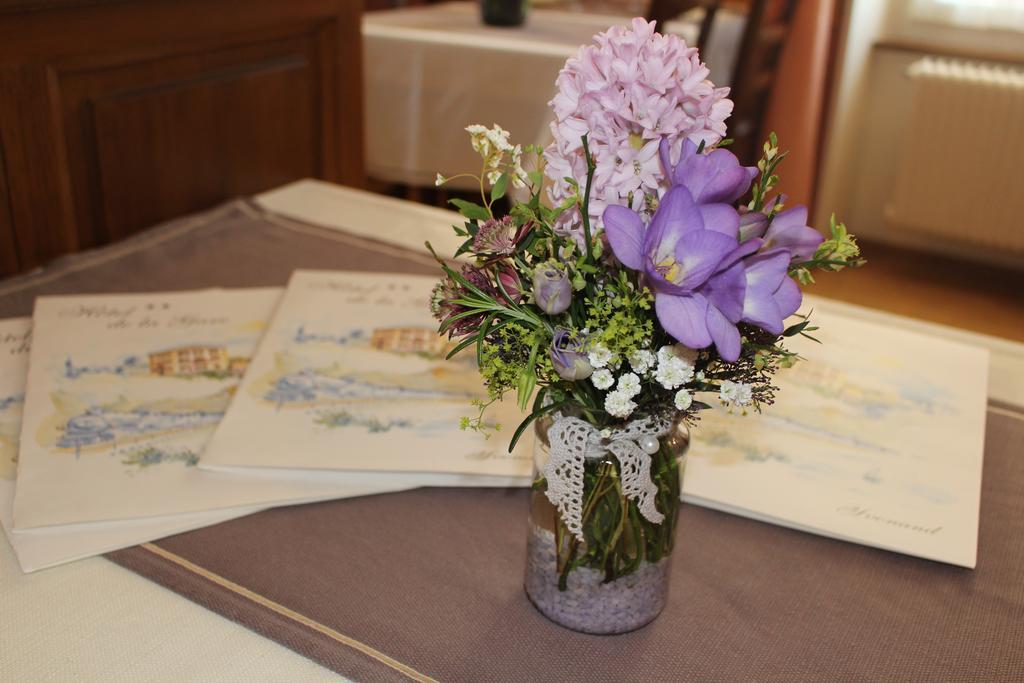 Yvonand Hotel De La Gare מראה חיצוני תמונה