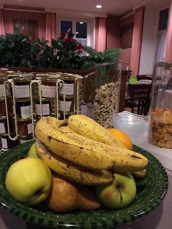 Yvonand Hotel De La Gare מראה חיצוני תמונה