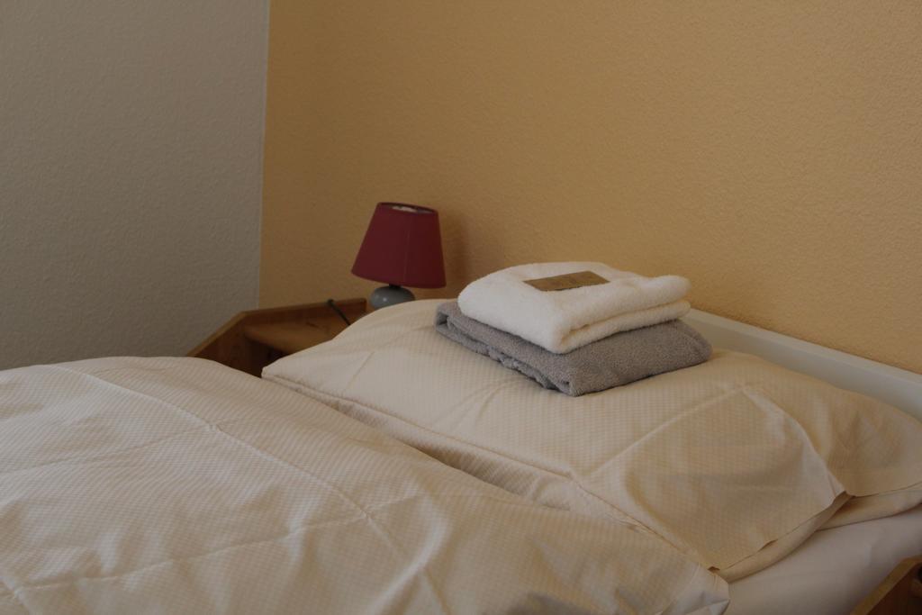 Yvonand Hotel De La Gare מראה חיצוני תמונה