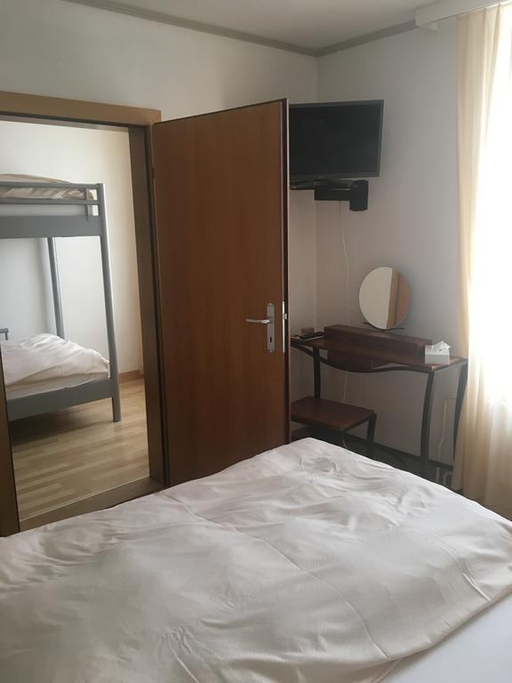 Yvonand Hotel De La Gare מראה חיצוני תמונה